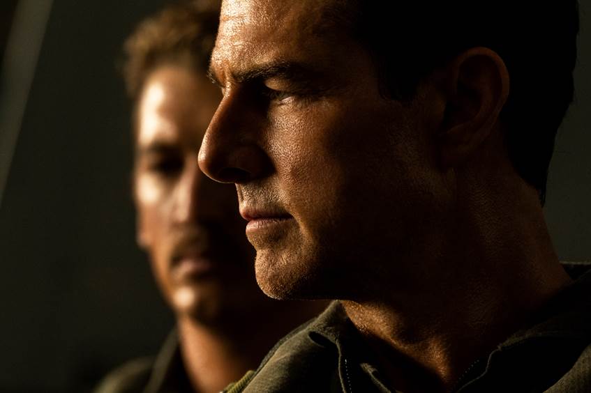 TOP GUN MAVERICK nhận loạt đánh giá tích cực từ giới phê bình phim quốc tế  