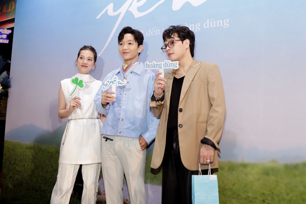 Suni Hạ Linh, AMEE, GREY D, Orange đến chúc mừng Hoàng Dũng ra mắt EP Yên 