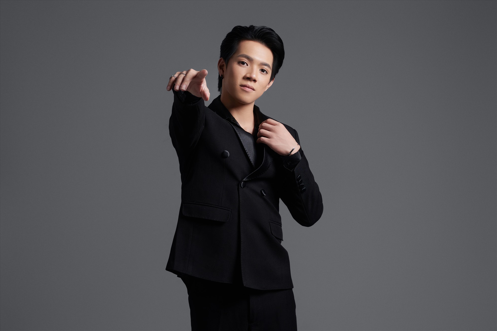 Hoài Lâm trở lại Vpop để kết hợp với “tân binh” Vpop Duy Drake 