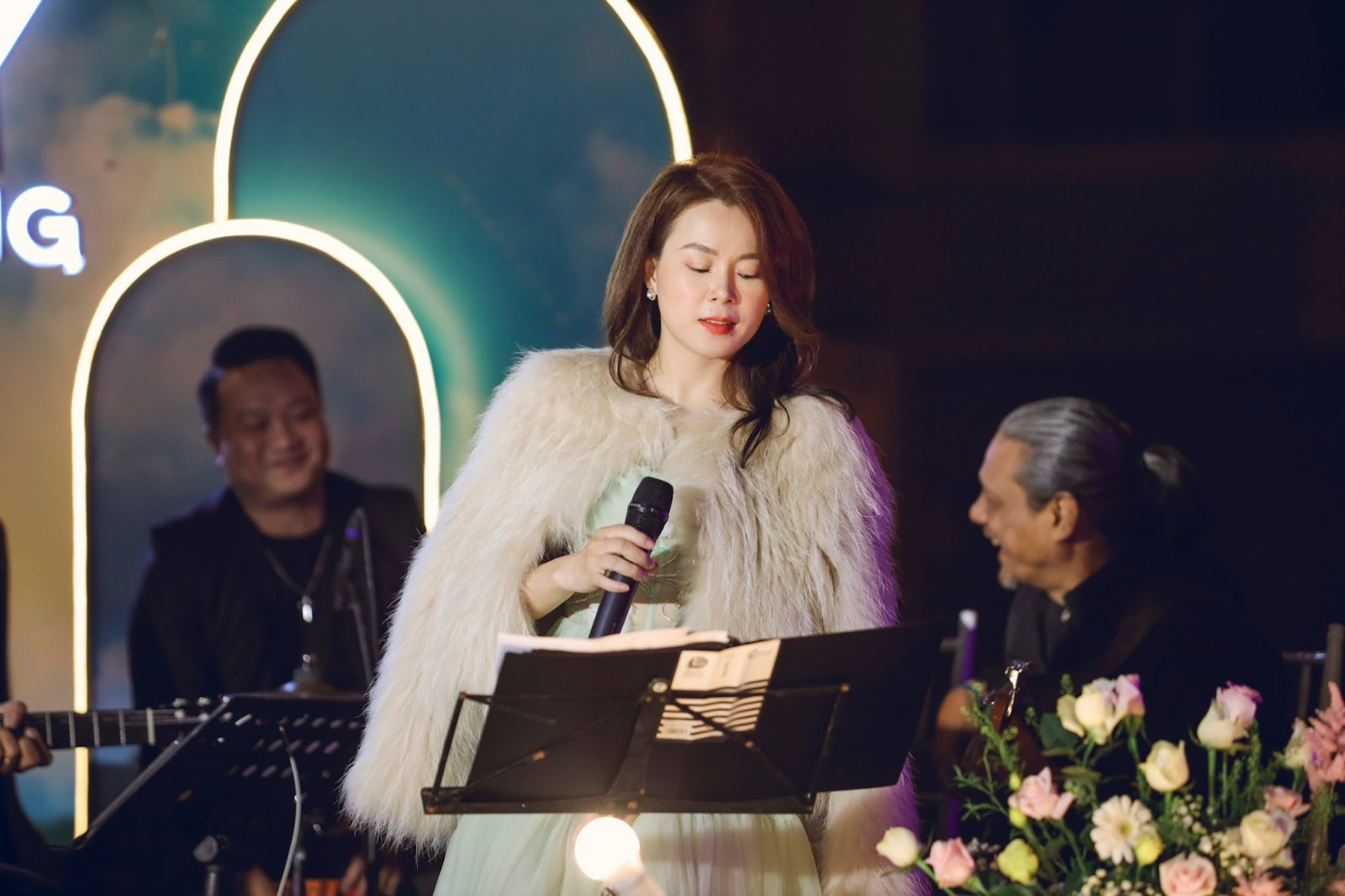Mô tả hình