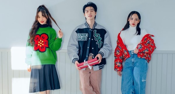 CARA, JSOL và Hoàng Duyên rạng rỡ trong bộ hình đón Giáng sinh cùng DreamS Entertainment 