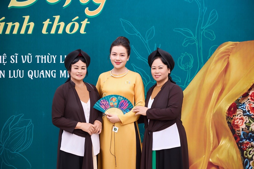 Mô tả hình