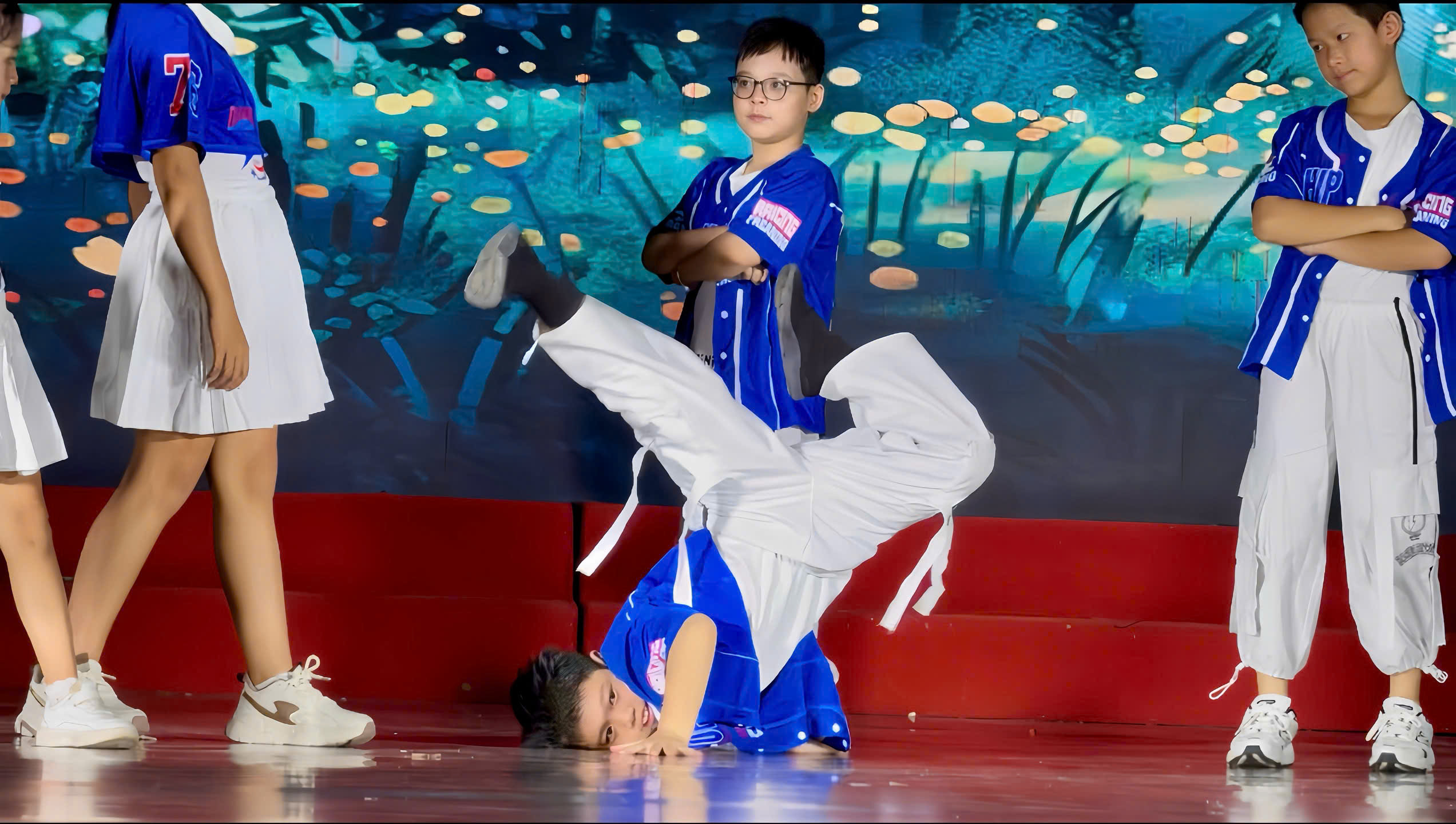 Mô tả hình