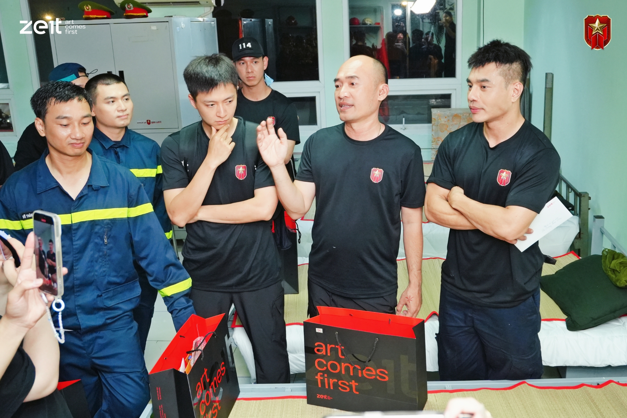 Mô tả hình