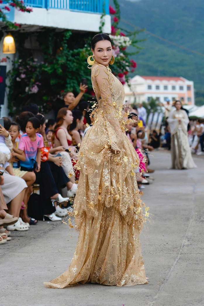 Mô tả hình