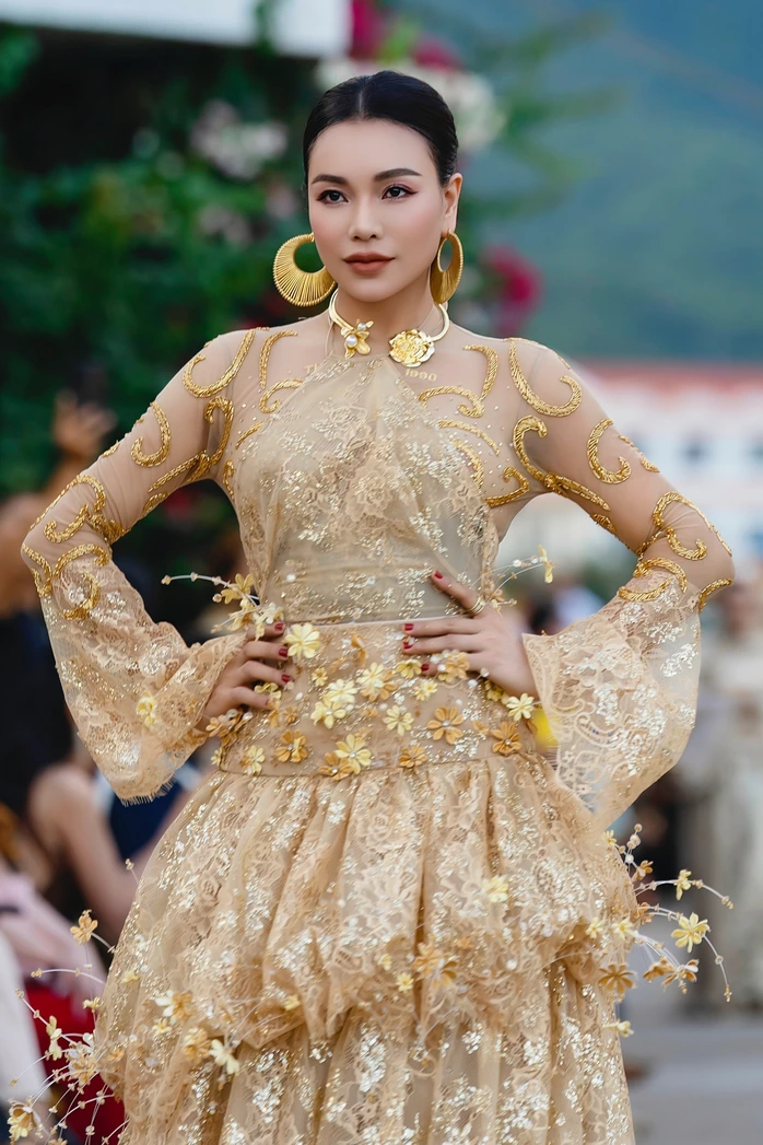 Mô tả hình