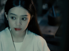 Hoàng Linh Chi thử sức trong “Hoàng Tử Quỷ”