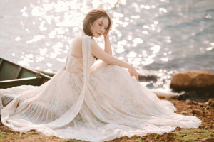 Lý Nhã Kỳ hóa nàng thơ giữa núi rừng Gia Lai 