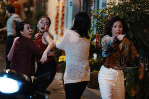 Việt Hương đau đầu vì “con gái” Băng Di